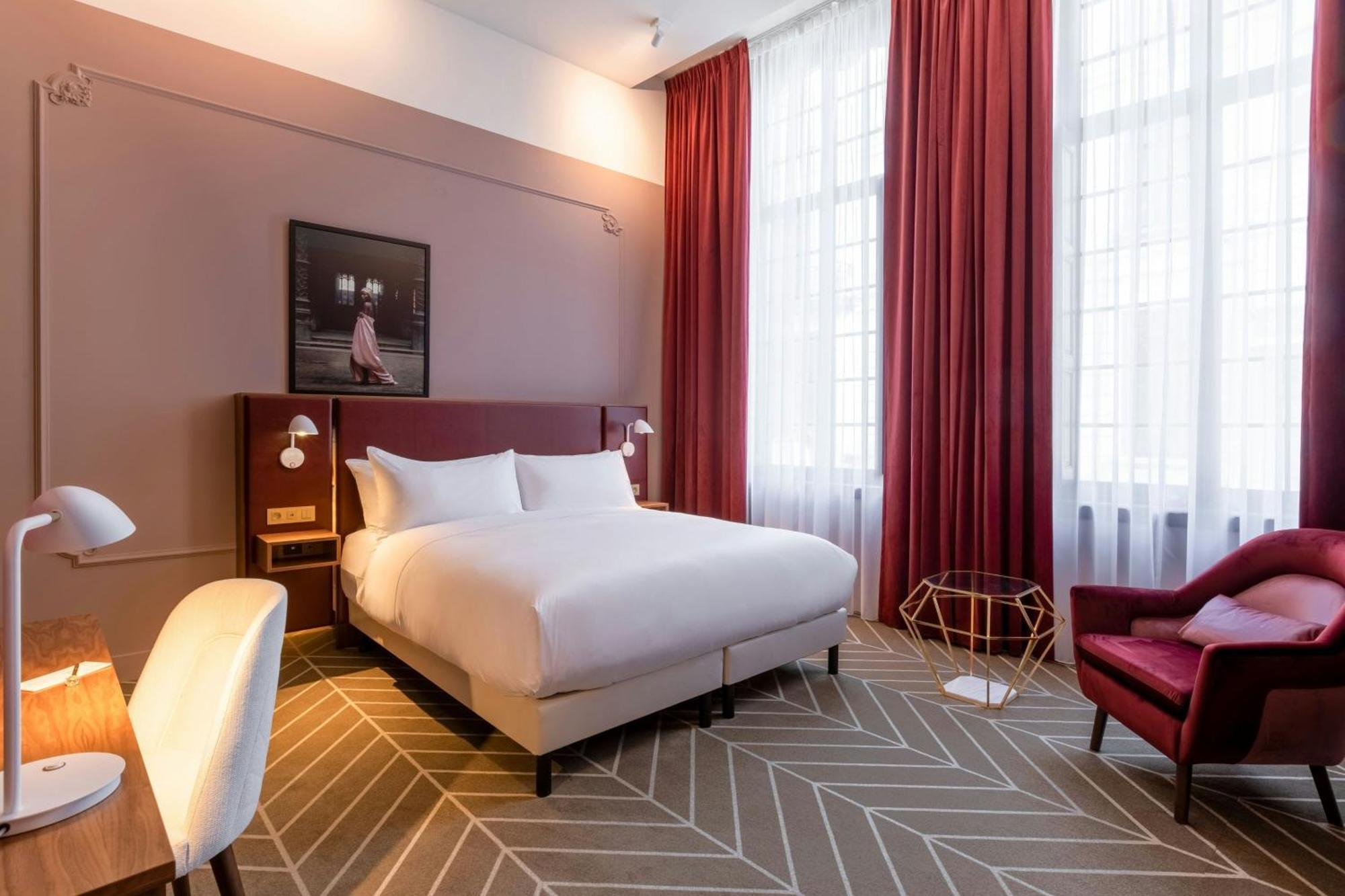 فندق Sapphire House Antwerp, Autograph Collection المظهر الخارجي الصورة A room at the hotel